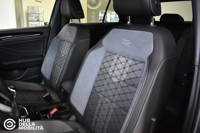 VOLKSWAGEN T-Roc 1.5 TSI ACT Edition Plus R-Line